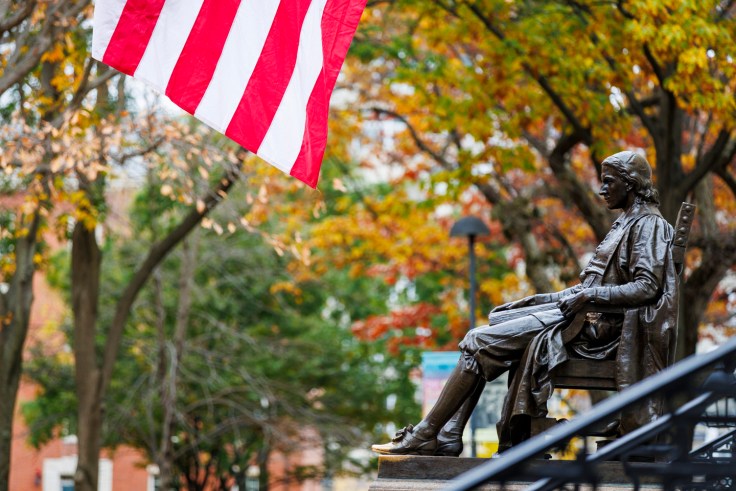 The John Harvard statue