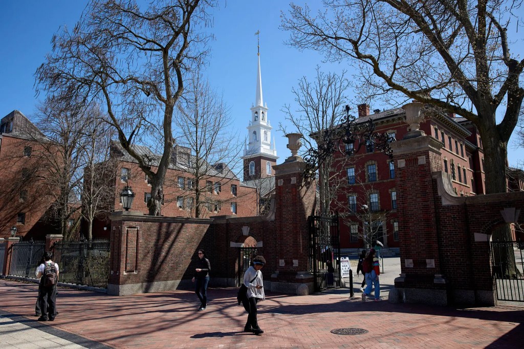 Students walking near Harvard Yard
