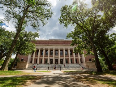 Widener Library seen from Harvard Yard
